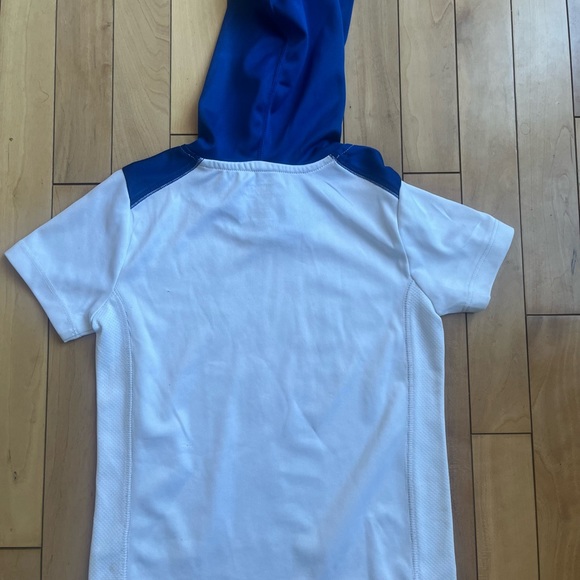 Oshkosh Activewear tee hoodie 5T - Picture 6 of 6